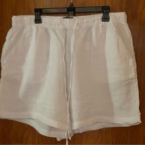 Tahari High Waist White Shorts